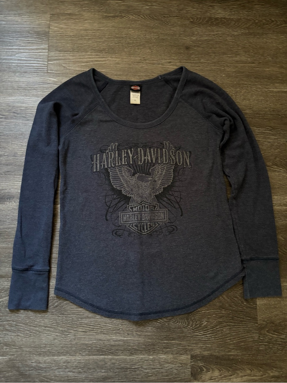 Harley-Davidson Women's Charcoal Gray Scoop Neck Long-Sleeve Graphic Tee
